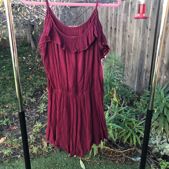 Maroon romper - Picture 1 of 4
